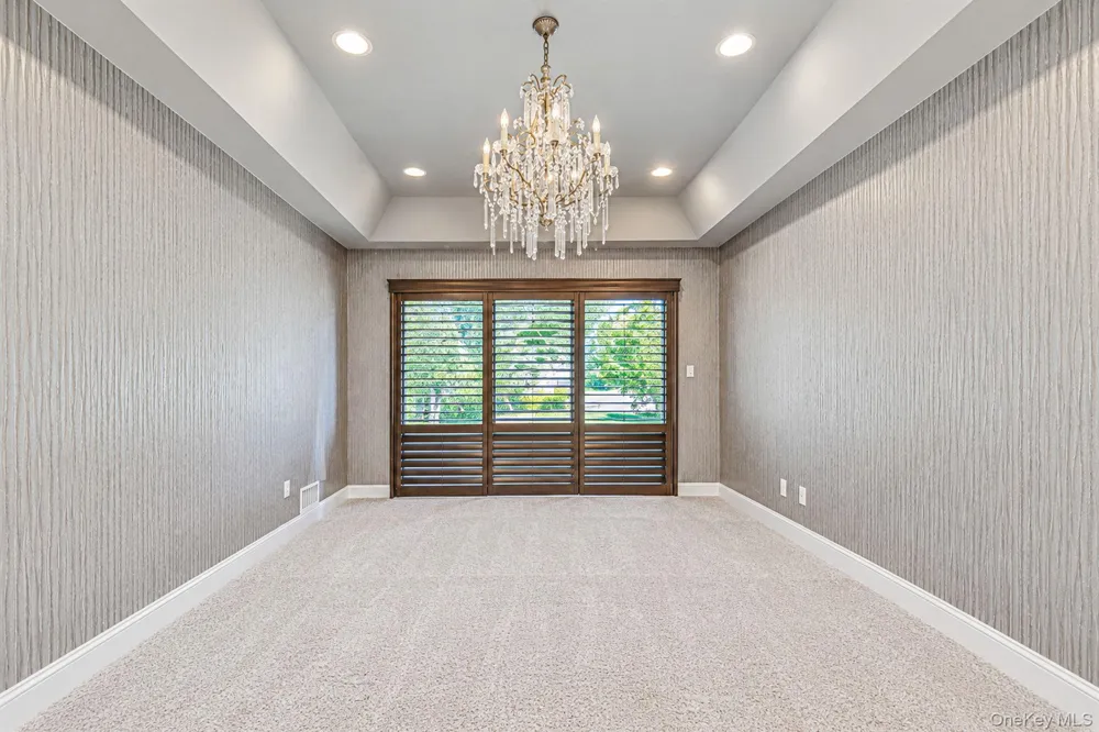 6 Hamlet Drive Commack, NY 11725