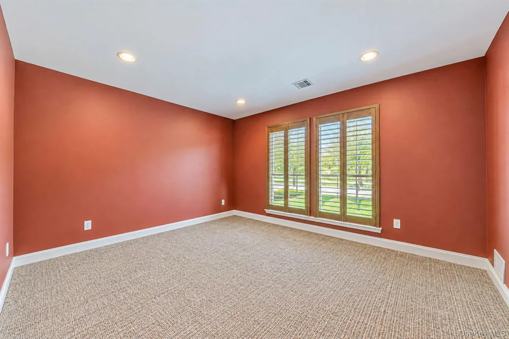 6 Hamlet Drive Commack, NY 11725