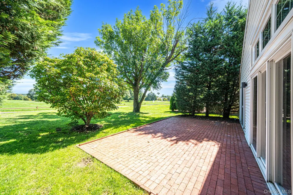 6 Hamlet Drive Commack, NY 11725