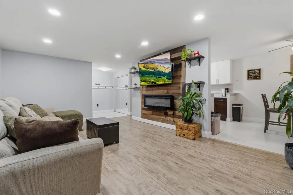 3 Hook Road #72A Poughkeepsie, NY 12601