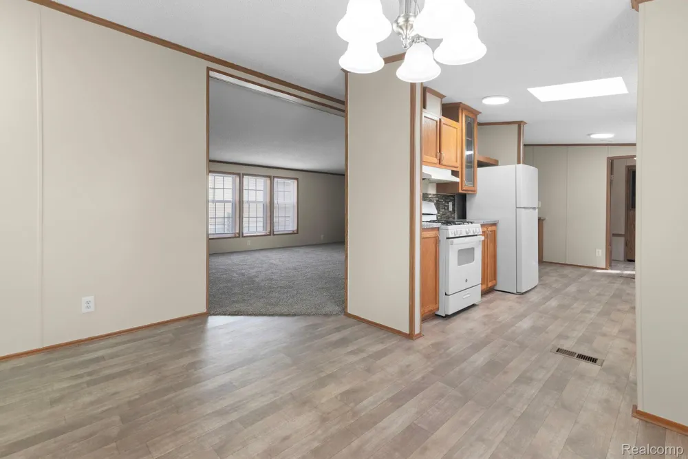 15828 Croatia Drive Clinton Charter Township, MI 48038