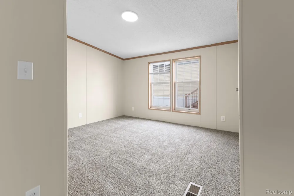 15828 Croatia Drive Clinton Charter Township, MI 48038