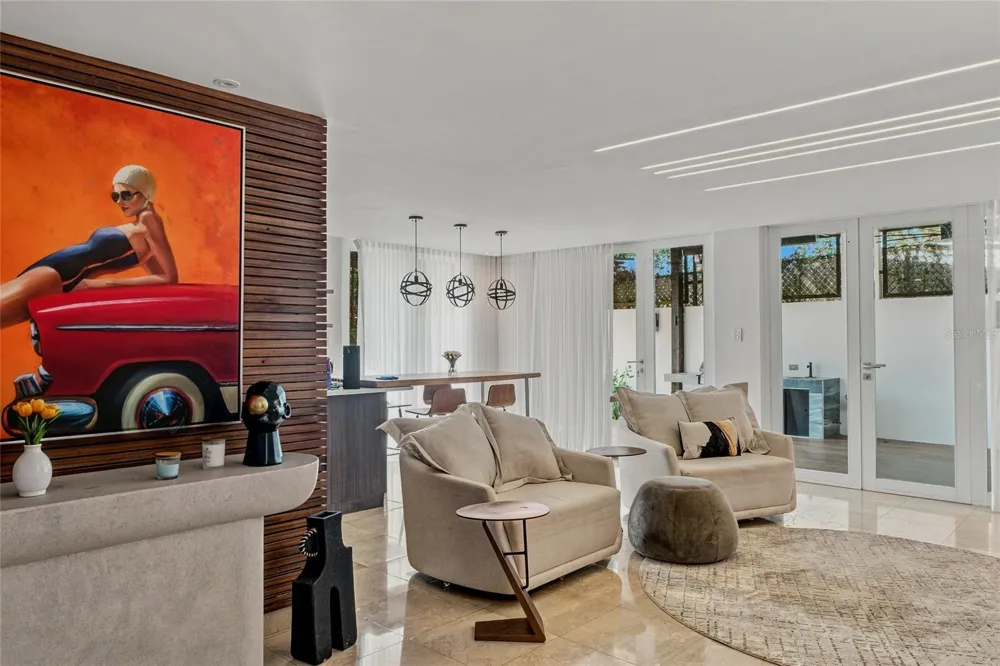 1 Street PRADO ALTO #J-7 Guaynabo, PR 00966