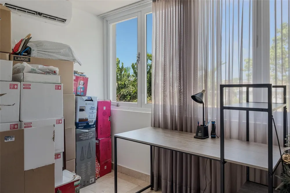 1 Street PRADO ALTO #J-7 Guaynabo, PR 00966