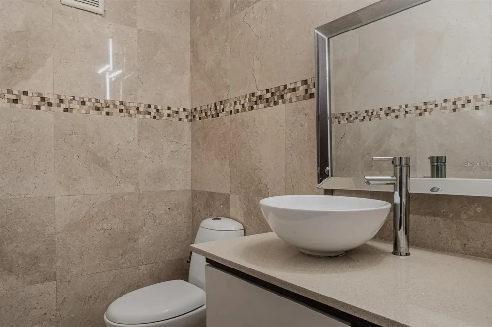 1 Street PRADO ALTO #J-7 Guaynabo, PR 00966