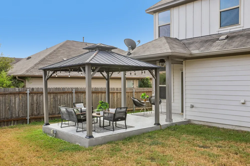 1912 Bobbywoods Lane Manchaca, TX 78652