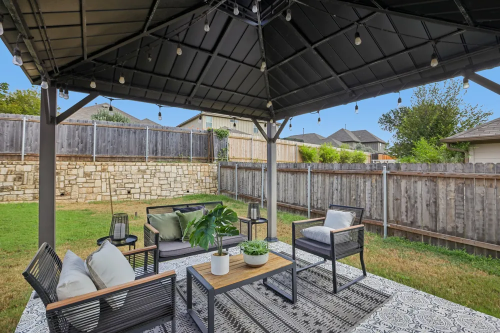 1912 Bobbywoods Lane Manchaca, TX 78652