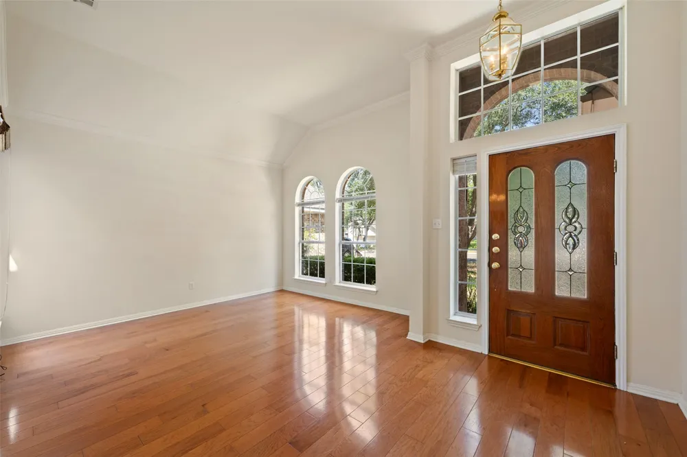 5721 Trelawney Lane Austin, TX 78739