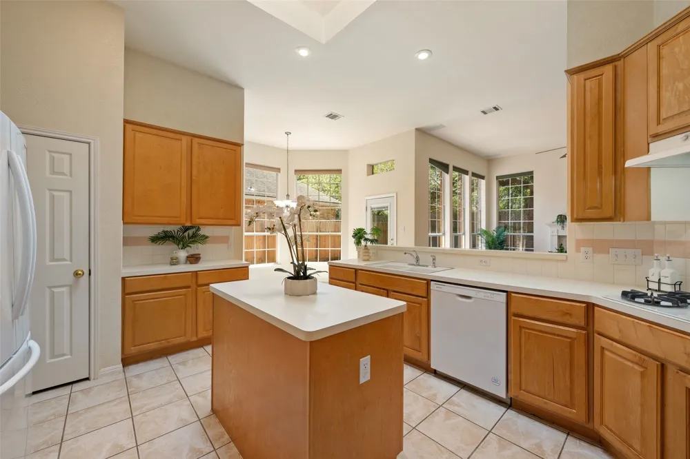 5721 Trelawney Lane Austin, TX 78739