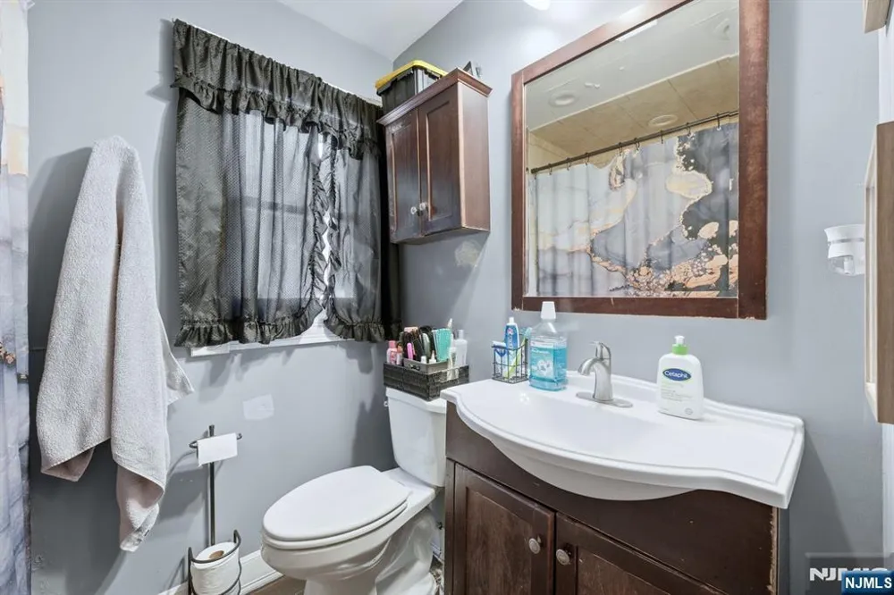 95 Cedar Avenue Hackensack, NJ 07601