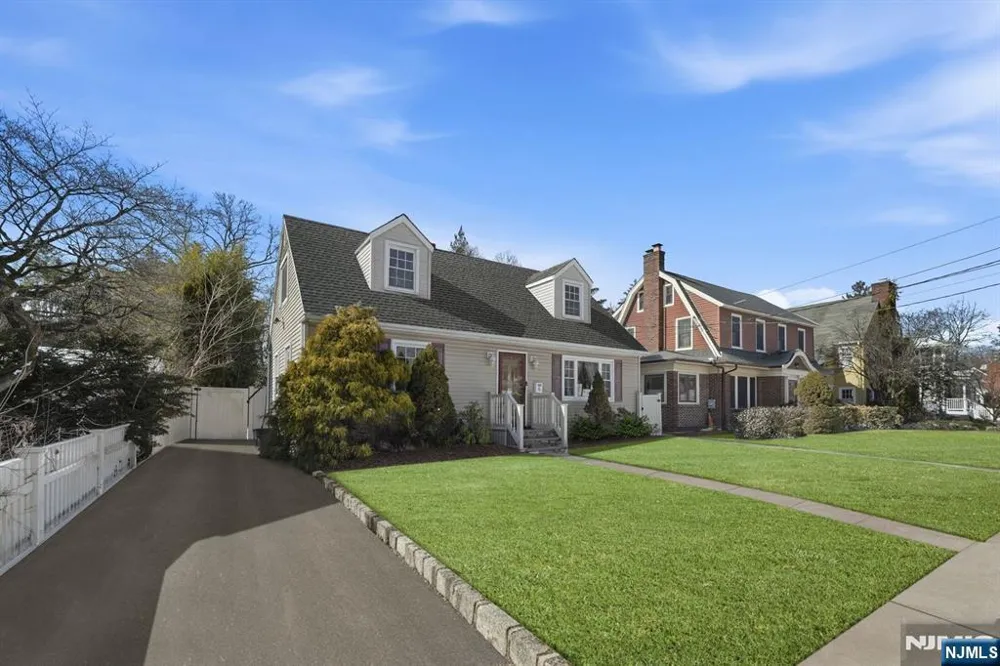 95 Cedar Avenue Hackensack, NJ 07601