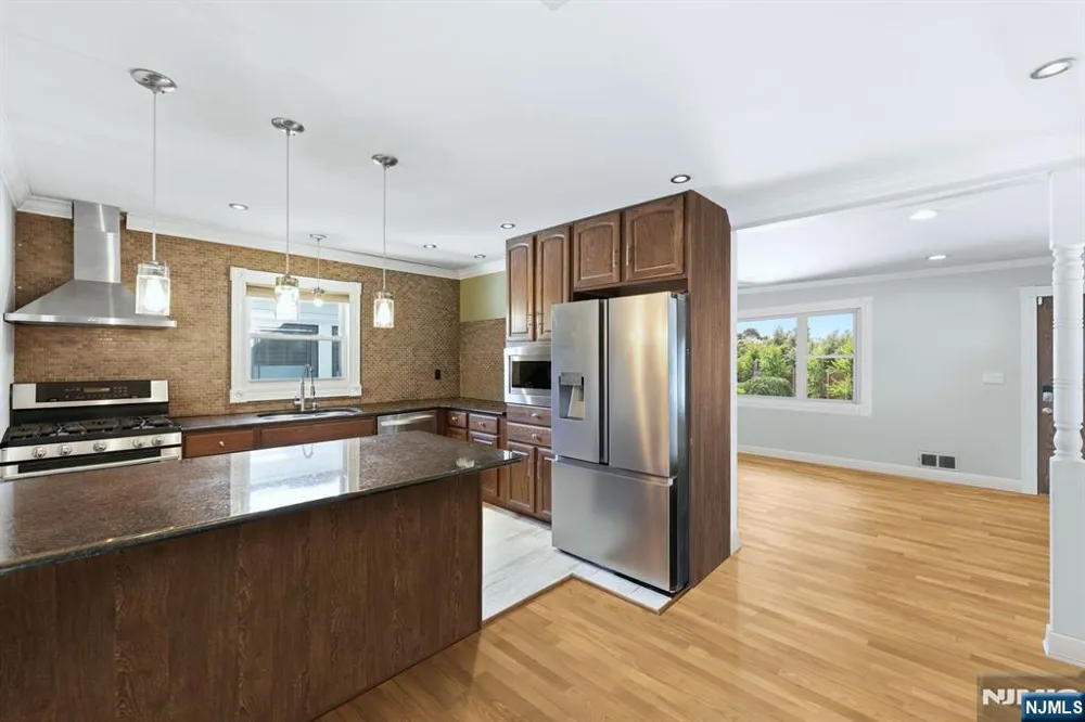 95 Cedar Avenue Hackensack, NJ 07601