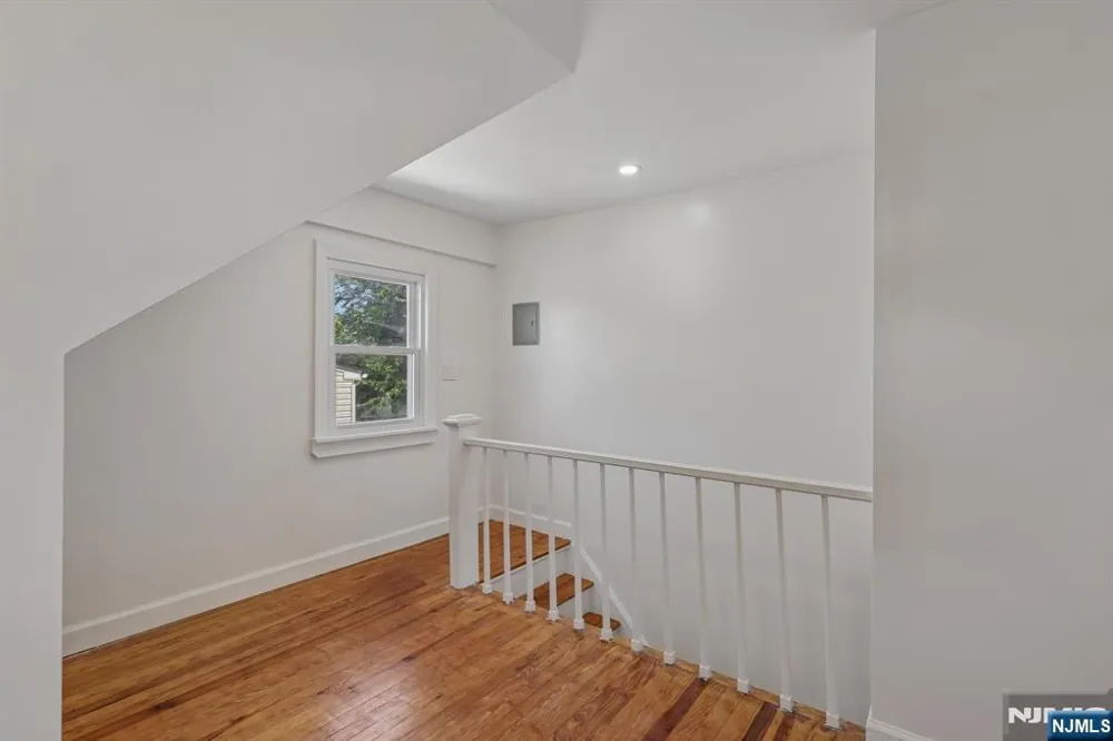 75 Emerson Street Clifton, NJ 07013
