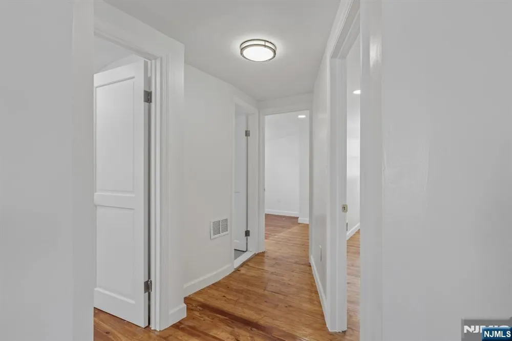 75 Emerson Street Clifton, NJ 07013