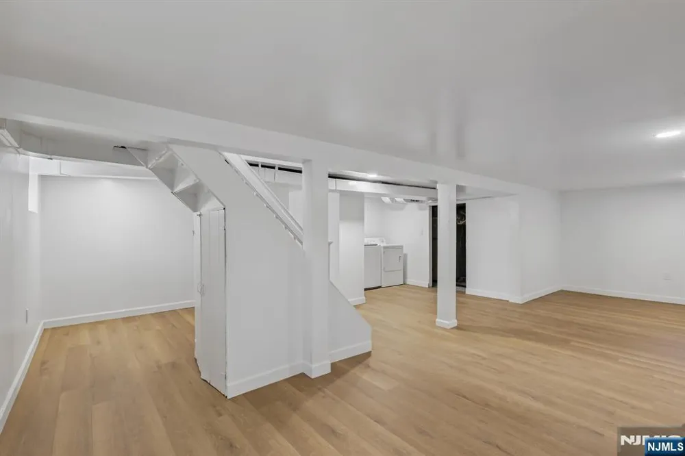 75 Emerson Street Clifton, NJ 07013