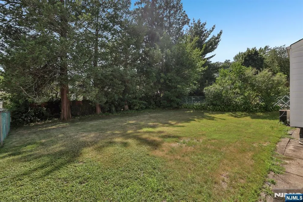 75 Emerson Street Clifton, NJ 07013
