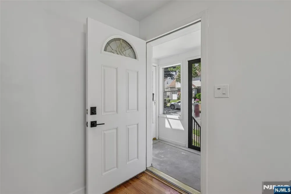 75 Emerson Street Clifton, NJ 07013