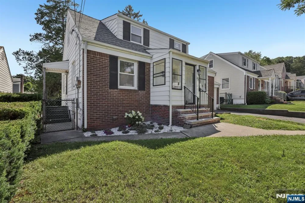 75 Emerson Street Clifton, NJ 07013