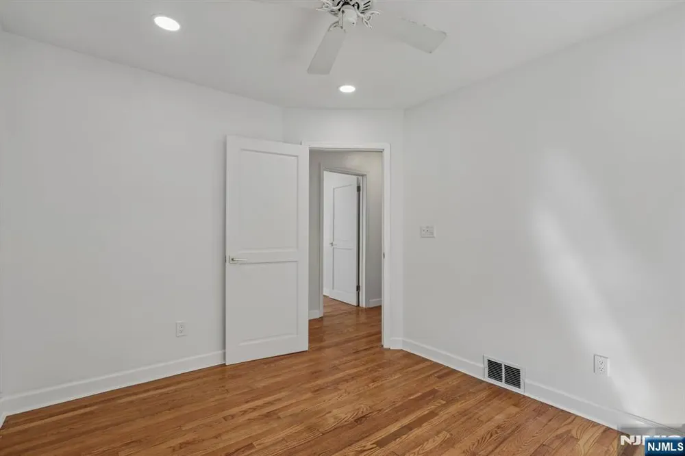 75 Emerson Street Clifton, NJ 07013