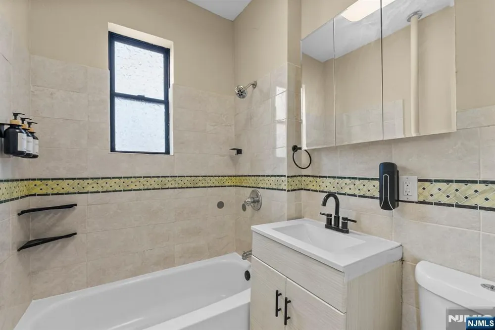 9017 Bergenwood Avenue 2 North Bergen, NJ 07047