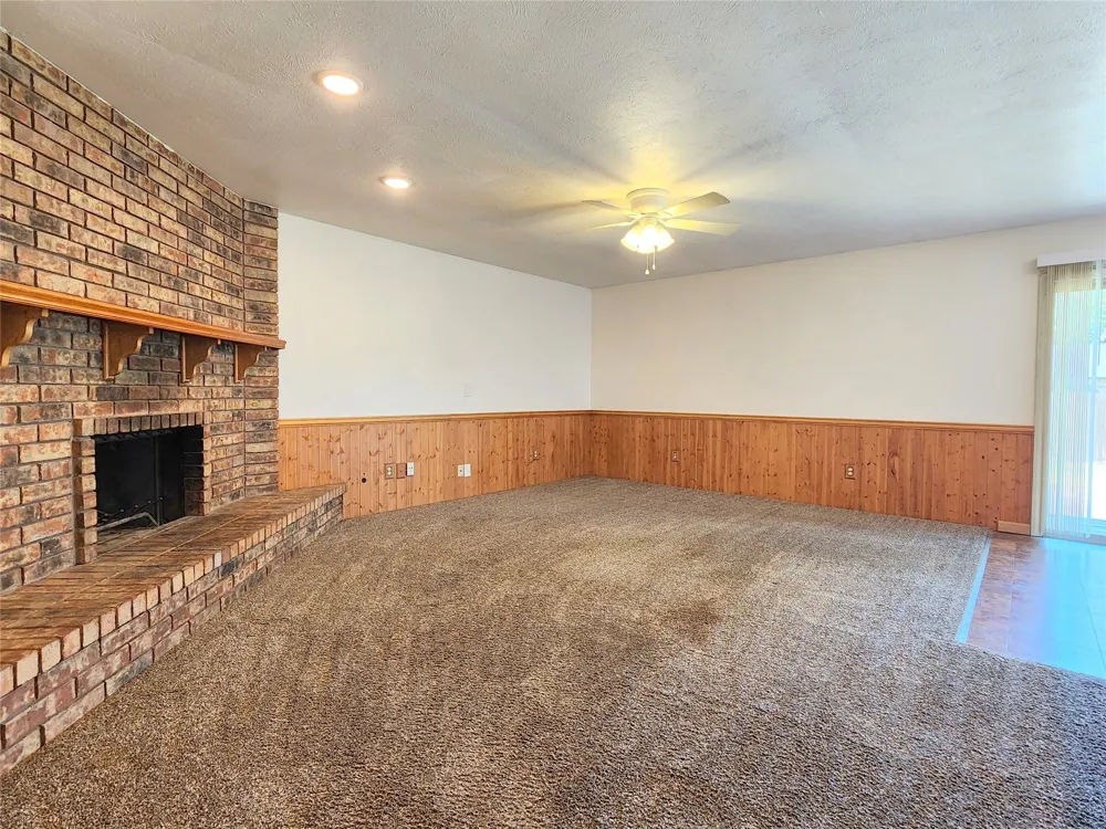 5400 Ragan Drive The Colony, TX 75056