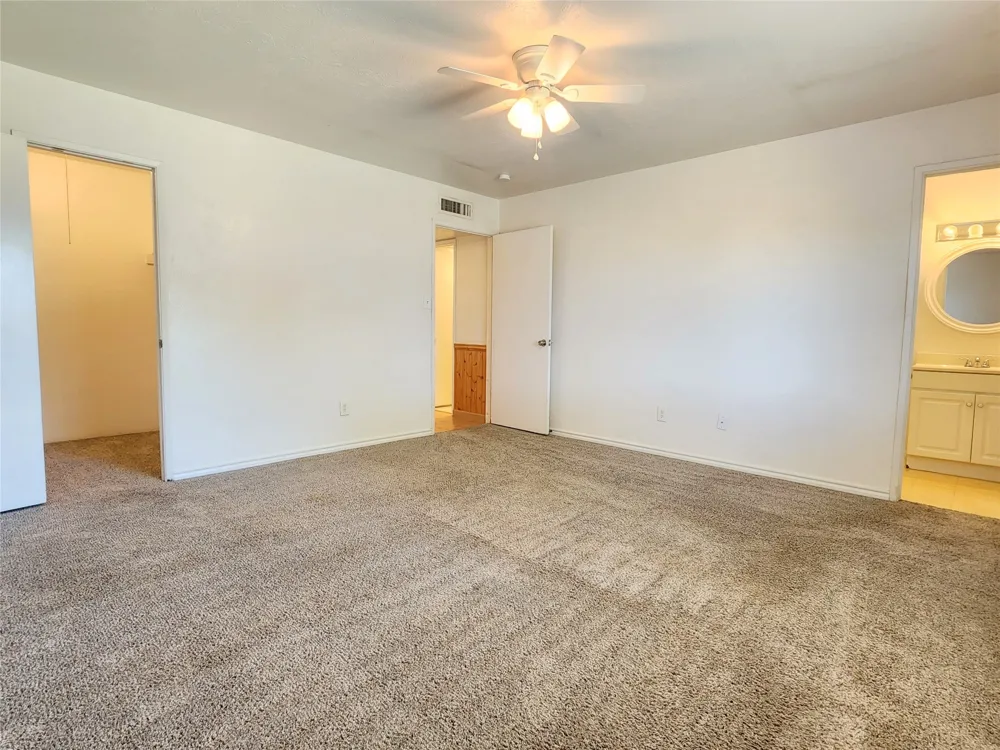 5400 Ragan Drive The Colony, TX 75056