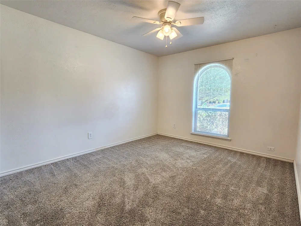 5400 Ragan Drive The Colony, TX 75056
