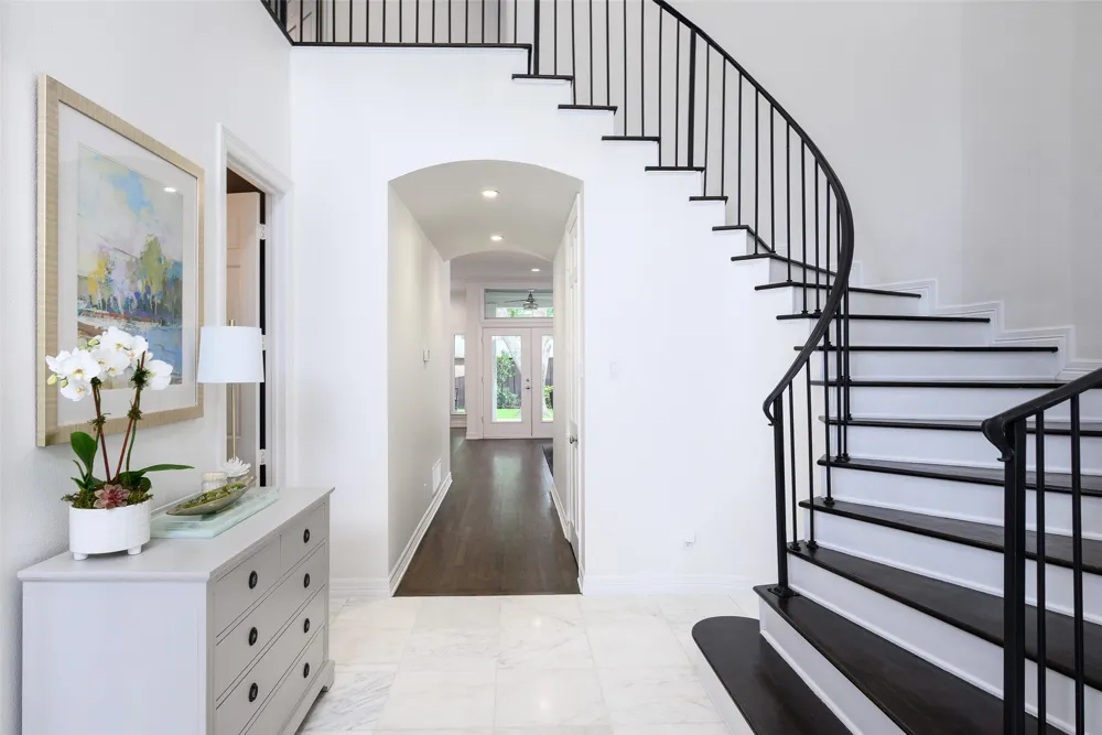 6522 Meadow Dallas, TX 75230