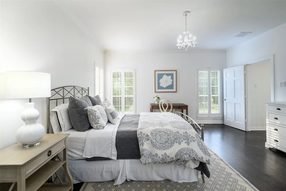 6522 Meadow Dallas, TX 75230
