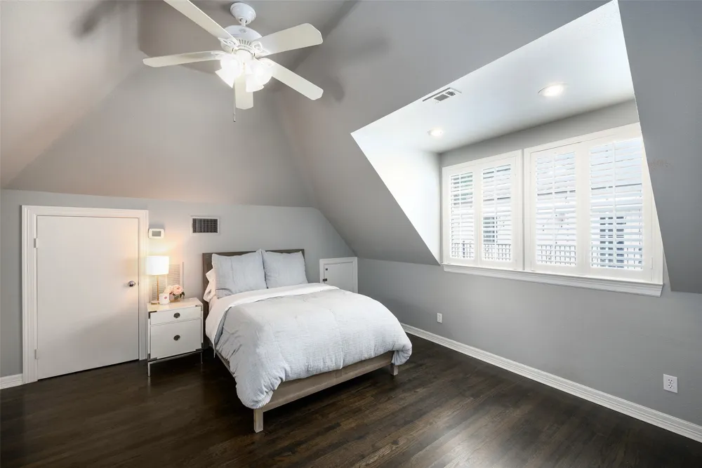 6522 Meadow Dallas, TX 75230
