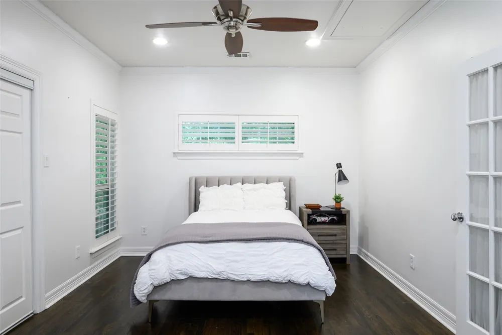 6522 Meadow Dallas, TX 75230