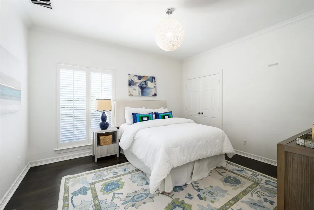 6522 Meadow Dallas, TX 75230