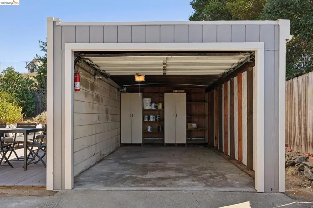 1879 Tulare Ave Richmond, CA 94805