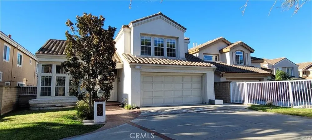 8604 E Windsong Drive Anaheim Hills, CA 92808
