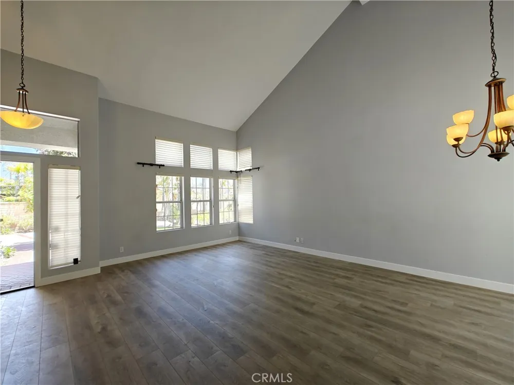 8604 E Windsong Drive Anaheim Hills, CA 92808