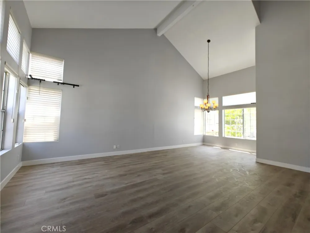 8604 E Windsong Drive Anaheim Hills, CA 92808