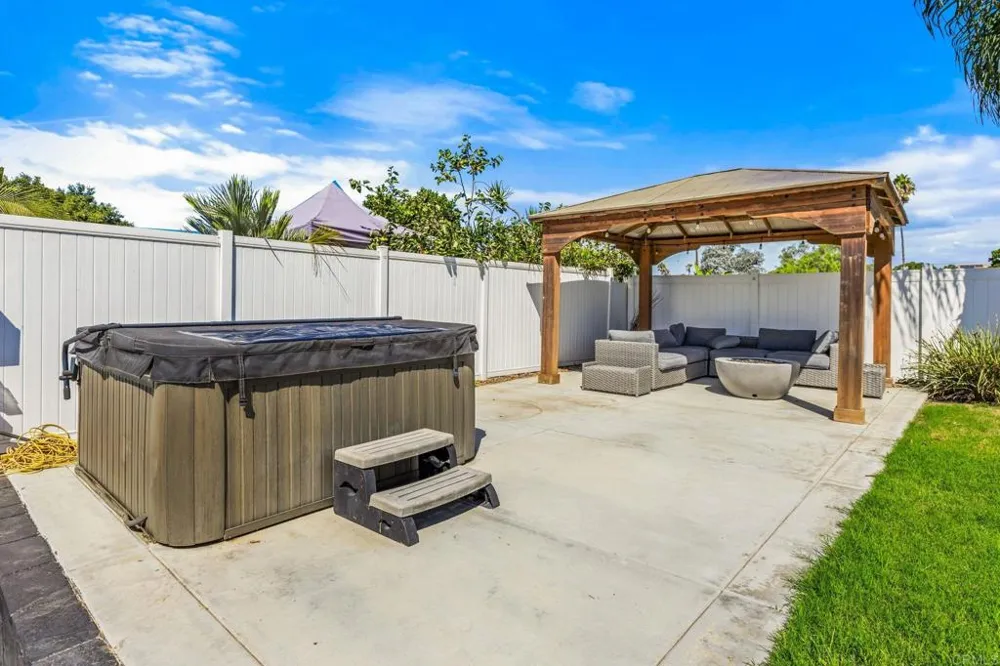 157 E Oneida Street Chula Vista, CA 91911