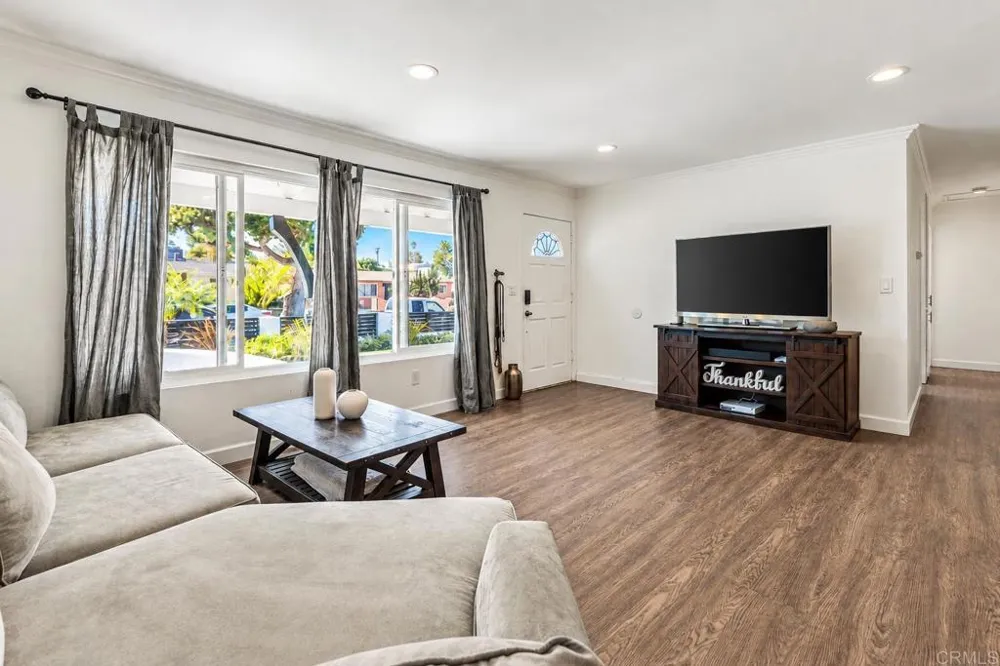 157 E Oneida Street Chula Vista, CA 91911