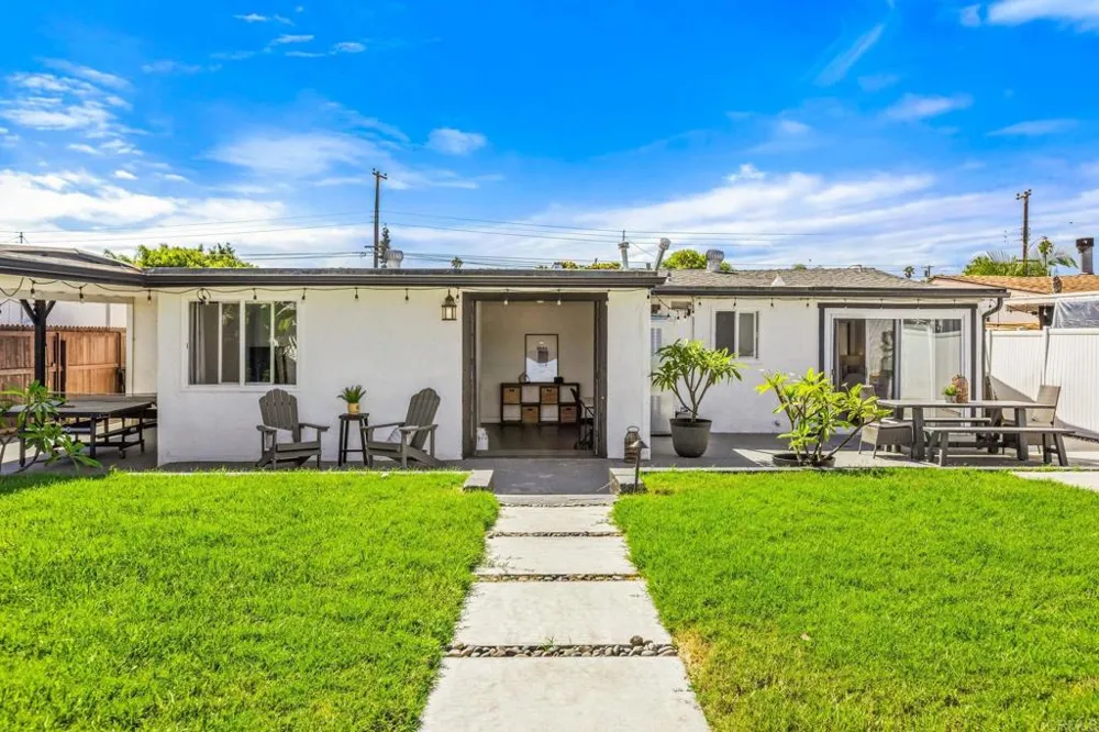 157 E Oneida Street Chula Vista, CA 91911