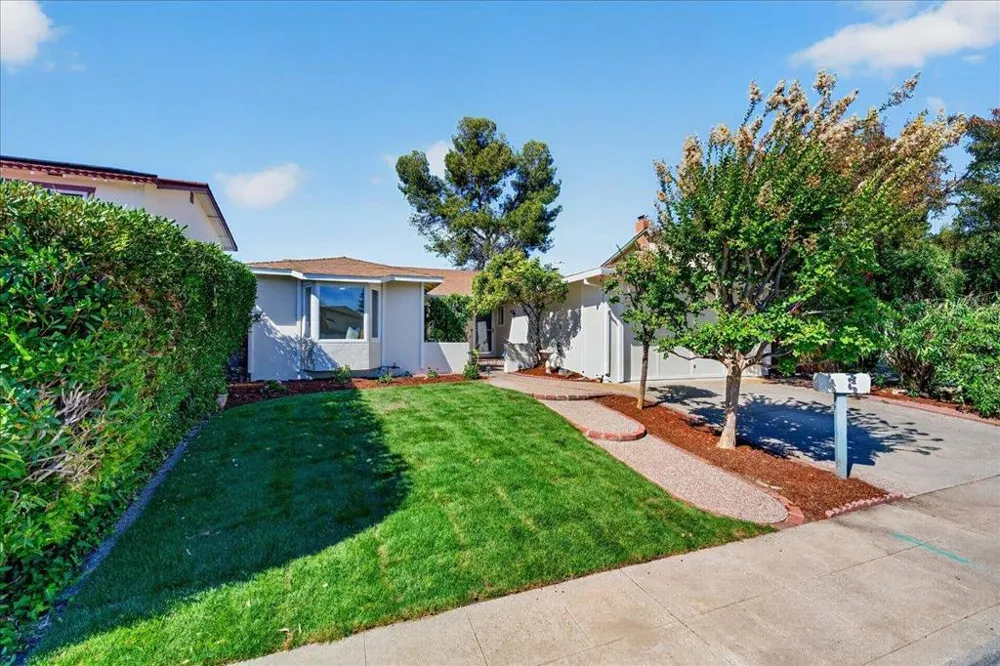 1735 Tahoe Drive Milpitas, CA 95035
