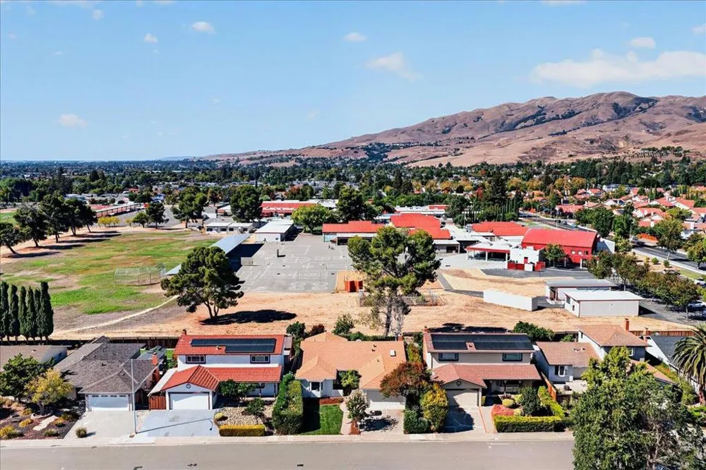 1735 Tahoe Drive Milpitas, CA 95035