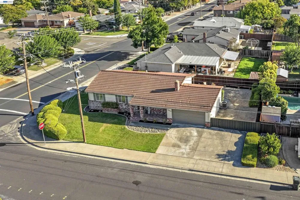 3993 Santa Clara Way Livermore, CA 94550