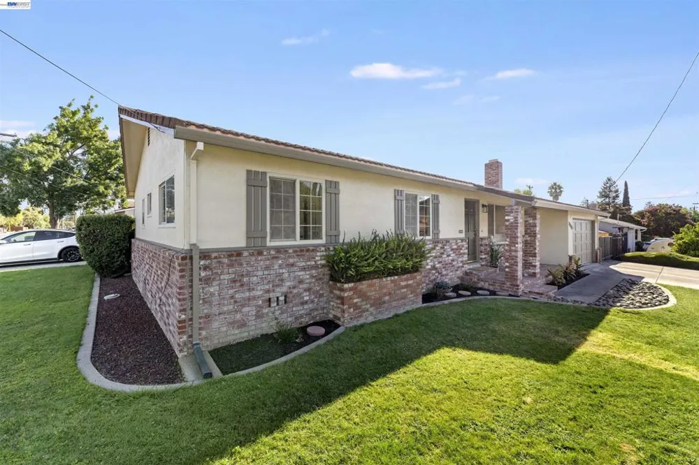 3993 Santa Clara Way Livermore, CA 94550