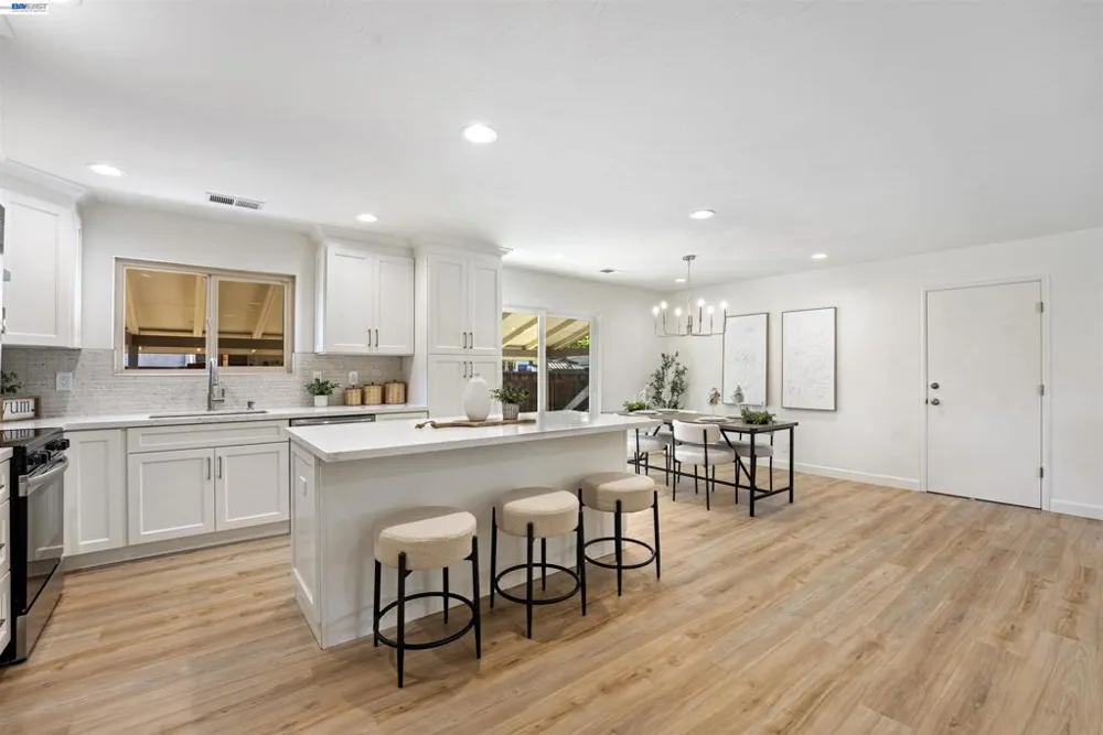 3993 Santa Clara Way Livermore, CA 94550