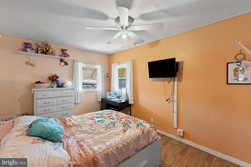 228 OAKWOOD ROAD Baltimore, MD 21222