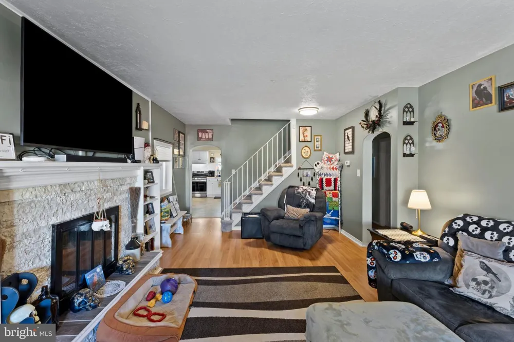 228 OAKWOOD ROAD Baltimore, MD 21222