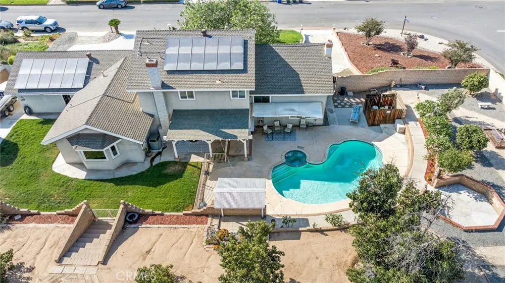 11010 Kayjay Riverside, CA 92503