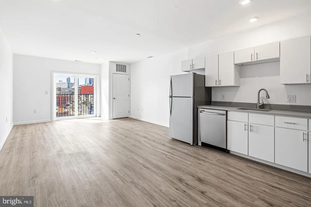 915 BROAD STREET #501 Philadelphia, PA 19123