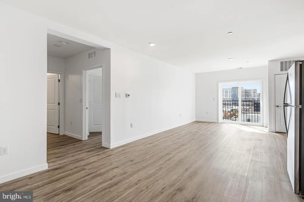 915 BROAD STREET #501 Philadelphia, PA 19123