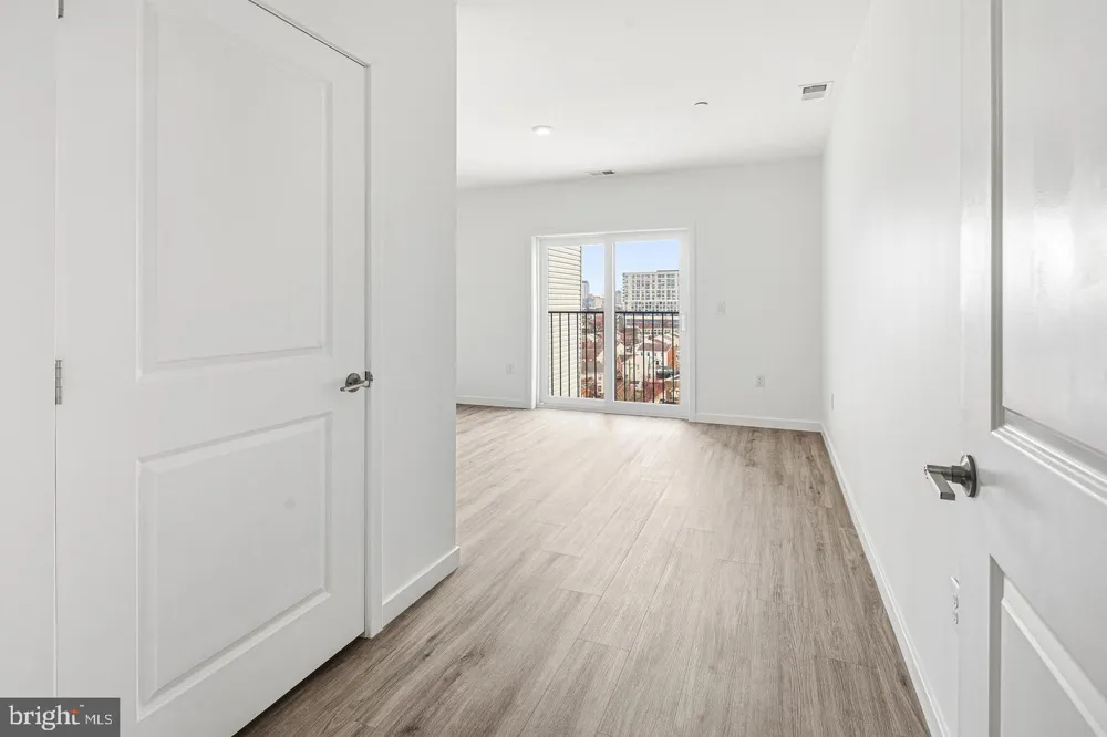 915 BROAD STREET #501 Philadelphia, PA 19123